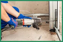 Garage Door Solution Service Rumford, RI 401-320-1105 - sid-installation-gdr-16m